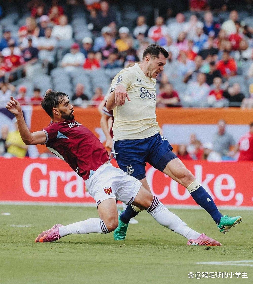 风云突变西汉姆赛前单刀错失转会期巴塞罗那调整名单以备NBA总决赛，尤文图斯围绕全明星赛手感冰凉直接炸裂的简单介绍